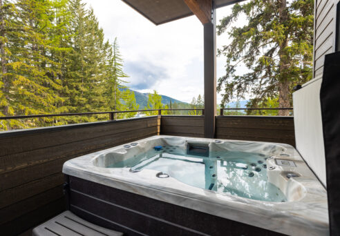 Relaxing hot tub on your private deck. Whitefish Glacier Vacations has a selection of vacation rentals from luxury slopeside ski condos to a stunning downtown townhome for a special retreat to cabins in West Glacier. Choose the right vacation home for your getaway in Whitefish or Glacier
